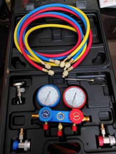 Manifold Gauge